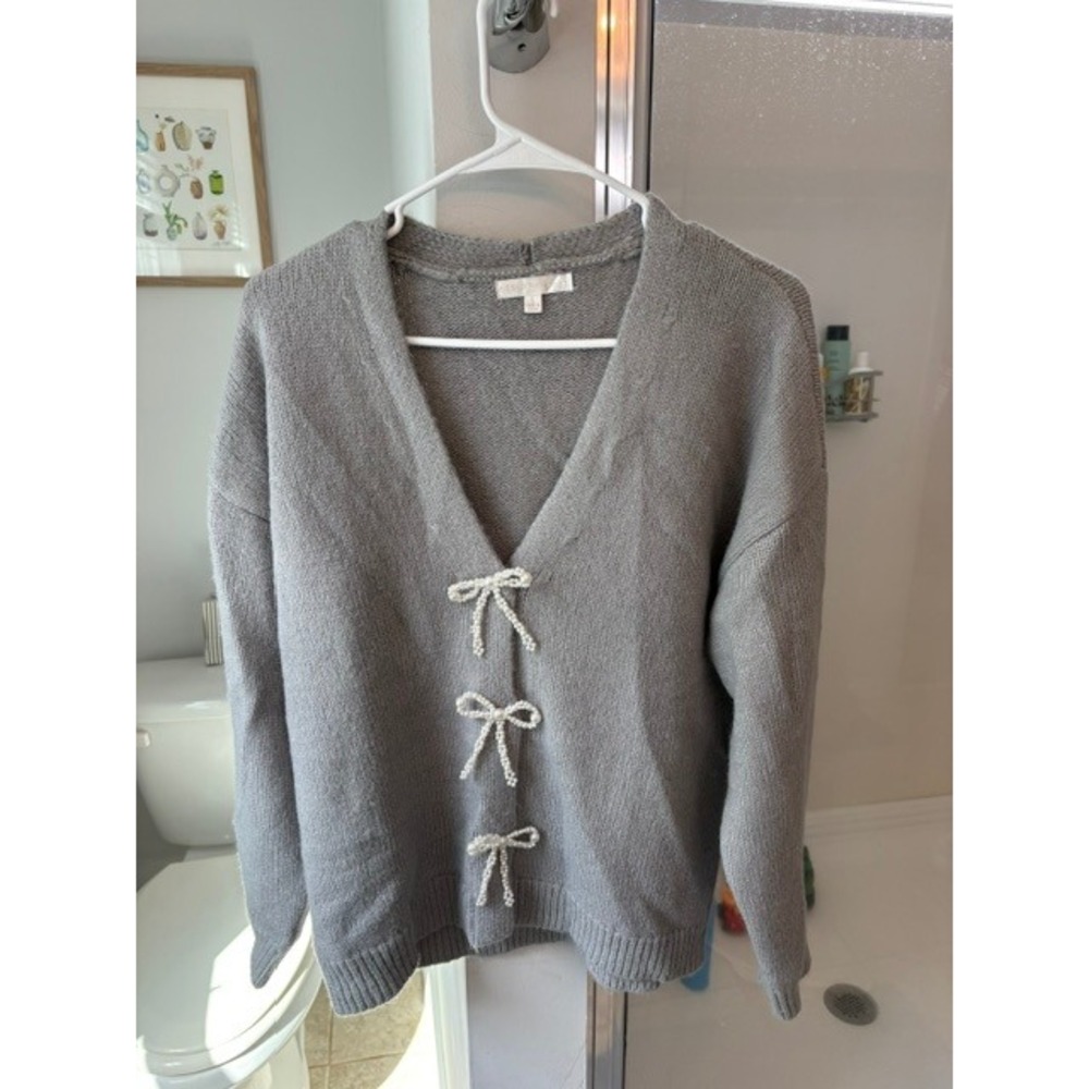 Design History Women's L Gray Pearl Bow Cardigan Sweater V Neck Coquette Knit